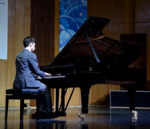 19 апреля в Лесногородской ДШИ состоится Московский областной детский и юношеский конкурс пианистов «Волшебные звуки рояля»