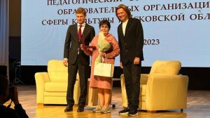 Людмила Короваенко – награждение почётным званием «Заслуженный работник культуры Московской области»