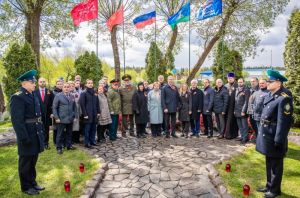 Память погибших в Великой Отечественной войне почтили в Одинцово и деревне Солманово
