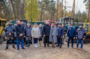 Глава Одинцовского округа Андрей Иванов проверил готовность уборочной техники к зимнему сезону  в парках "Раздолье" и Малевича